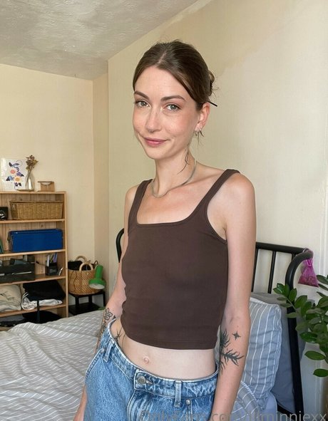 Naakte gelekte OnlyFans-foto van Lilminniexx