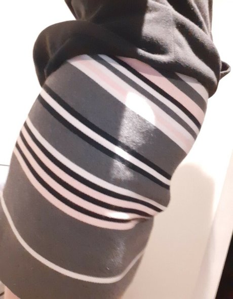 Naakte gelekte OnlyFans-foto van Parkdaleart