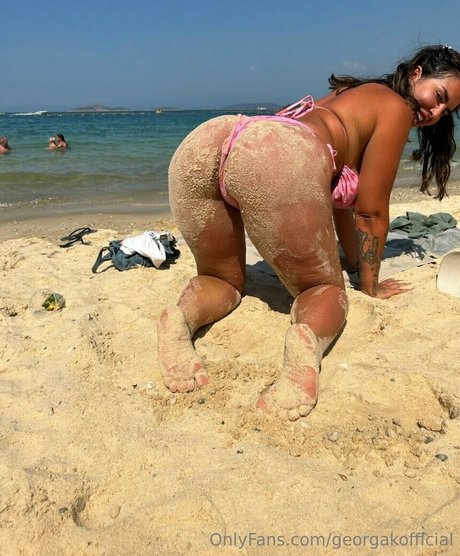 Naakte gelekte OnlyFans-foto van Georgakofficial