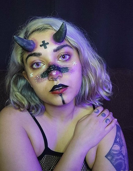 Naakte gelekte OnlyFans-foto van Salemharlow666