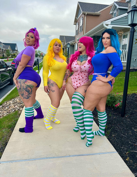 Naakte gelekte OnlyFans-foto van Misskikid