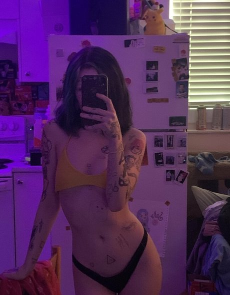 Naakte gelekte OnlyFans-foto van Ilovelilsaku