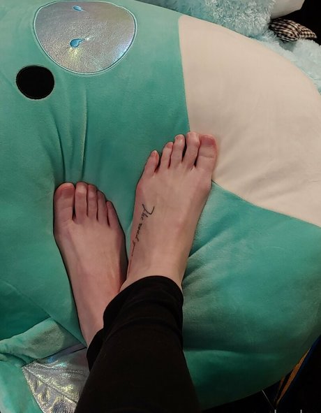 Naakte gelekte OnlyFans-foto van Pixiefyre