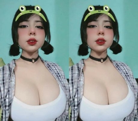 Naakte gelekte OnlyFans-foto van Aby Dazai
