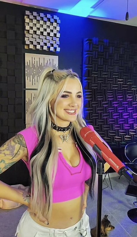 Naakte gelekte OnlyFans-foto van Addie Nicole Amick