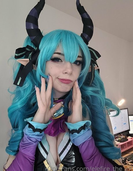 Naakte gelekte OnlyFans-foto van Elefiretheelf
