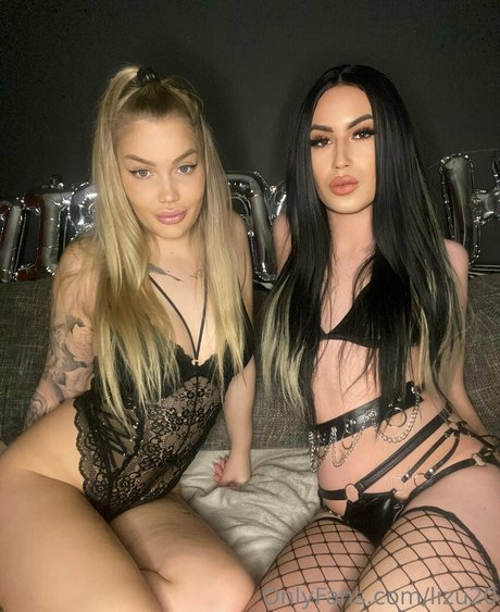Naakte gelekte OnlyFans-foto van Lizu20