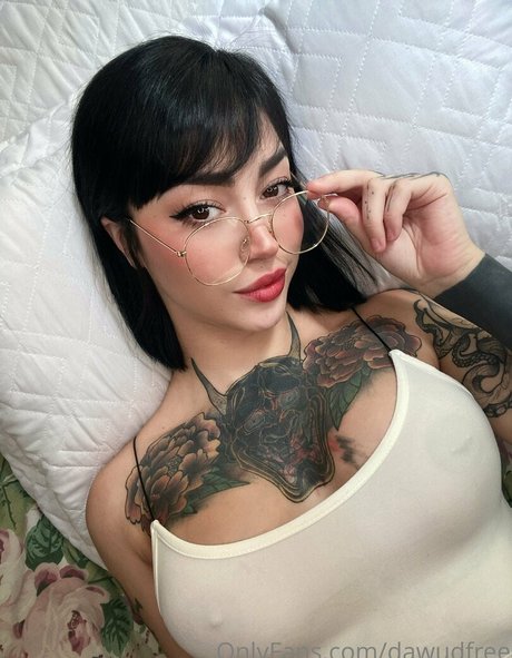 Naakte gelekte OnlyFans-foto van Dawudfree