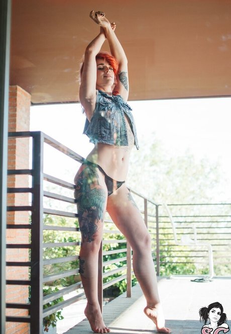 Naakte gelekte OnlyFans-foto van Frenia