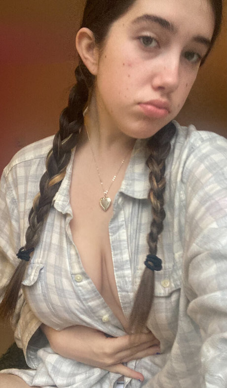 Itsmollyyyrose_again