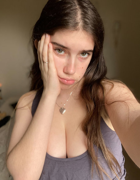 Itsmollyyyrose_again