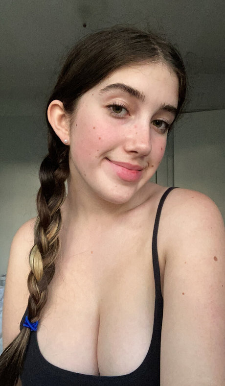 Itsmollyyyrose_again