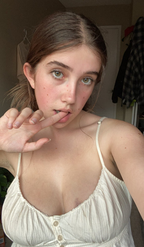 Itsmollyyyrose_again