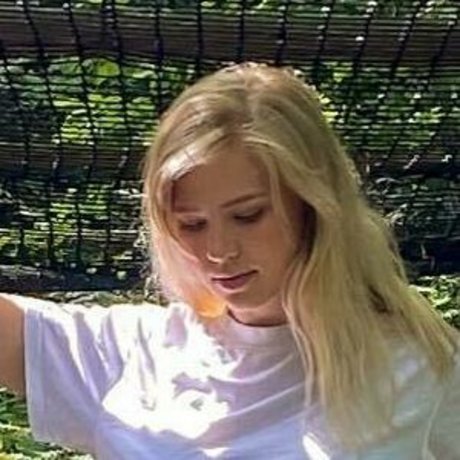 Naakte gelekte OnlyFans-foto van Majijej