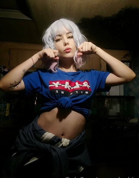 Naakte gelekte OnlyFans-foto van Cvmslushie