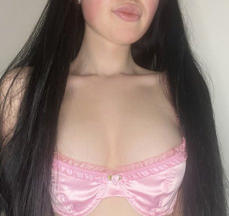 Naakte gelekte OnlyFans-foto van Morana