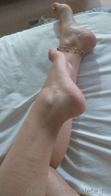 Naakte gelekte OnlyFans-foto van Fyorenzana