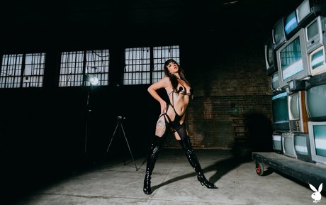 Naakte gelekte OnlyFans-foto van Reed Suicide
