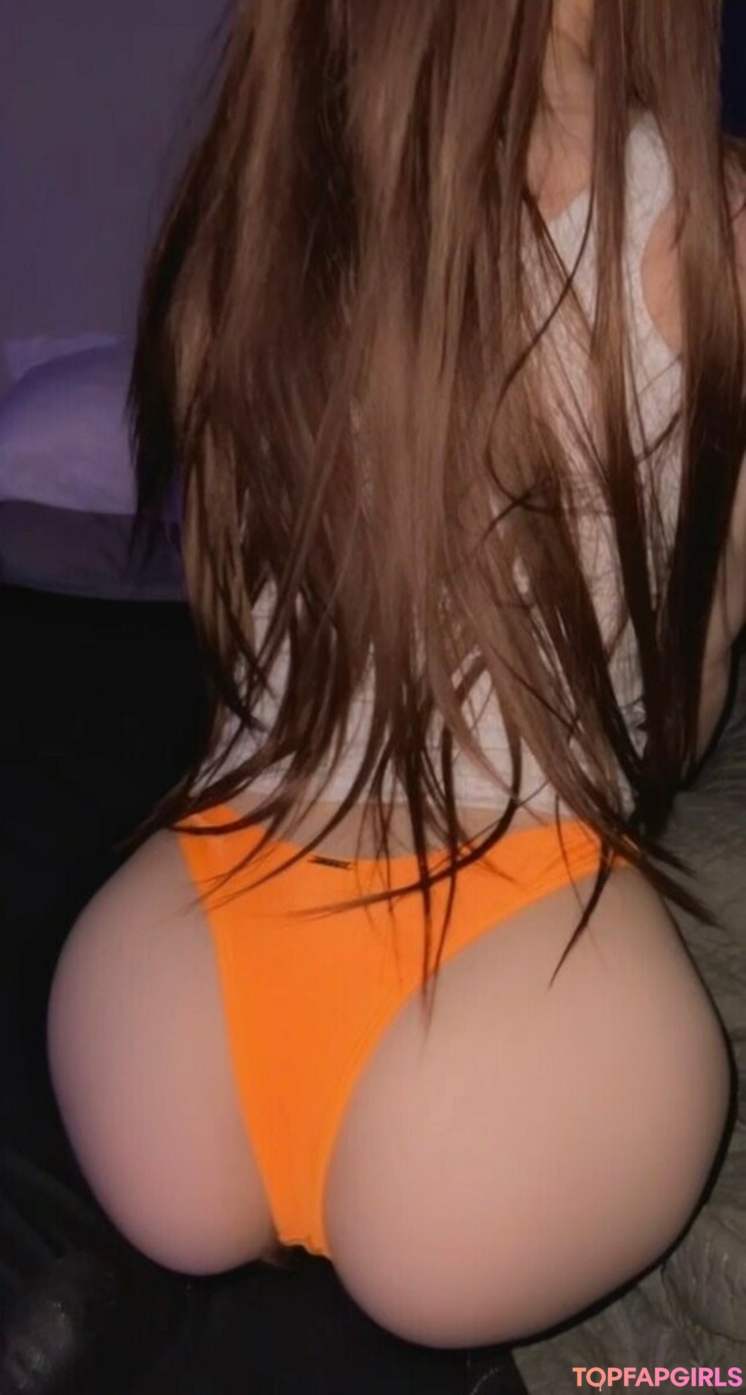Naakte gelekte OnlyFans-foto van Strawbeariemilkk #1224