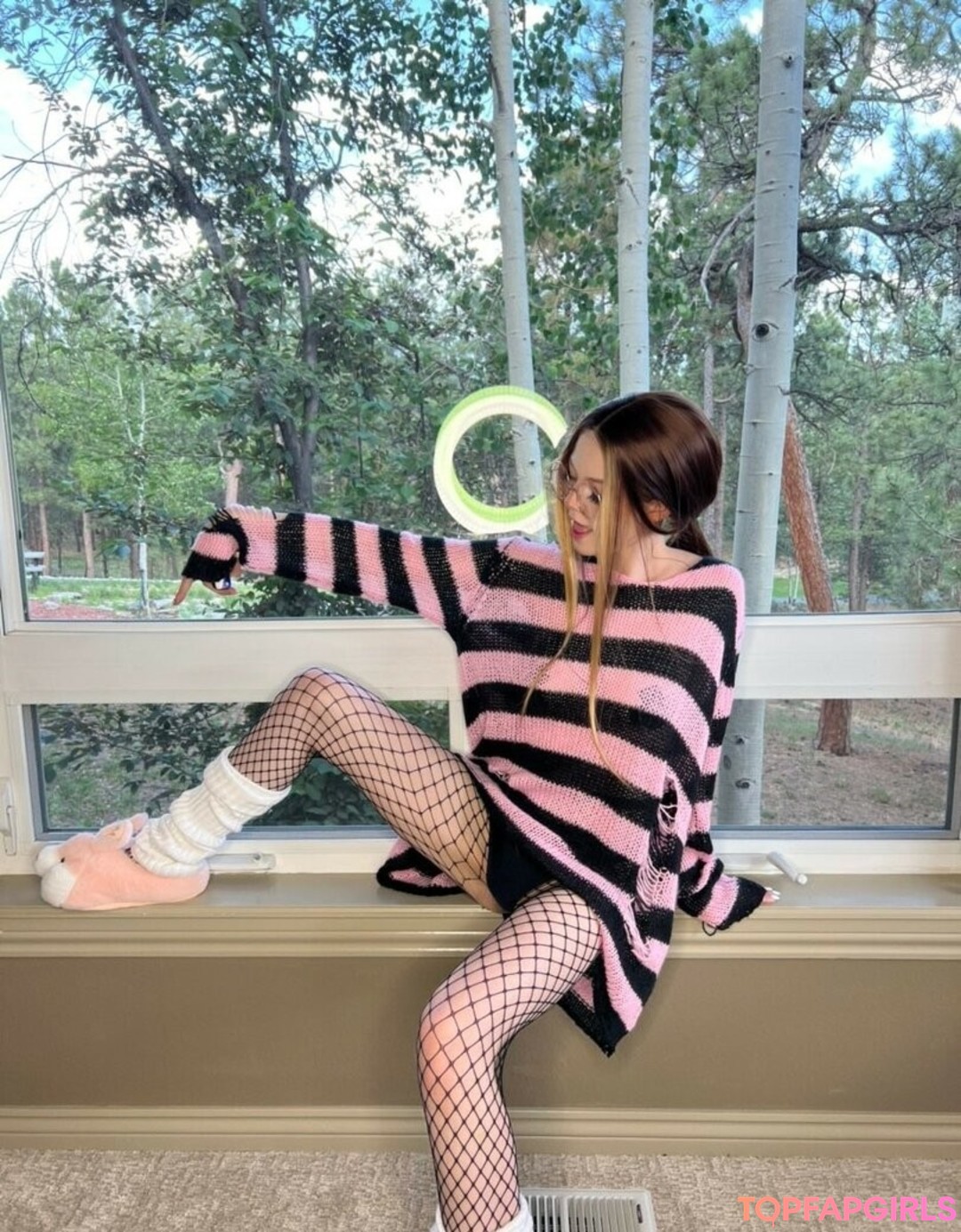 Naakte gelekte OnlyFans-foto van Strawbeariemilkk #1279