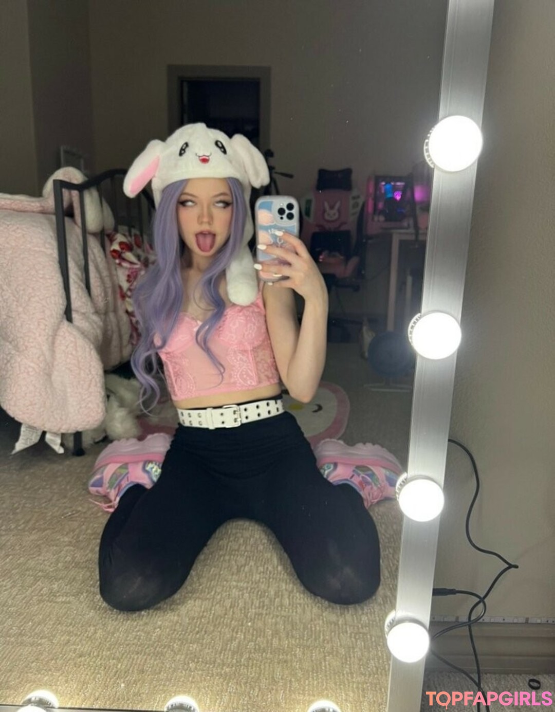 Naakte gelekte OnlyFans-foto van Strawbeariemilkk #1346