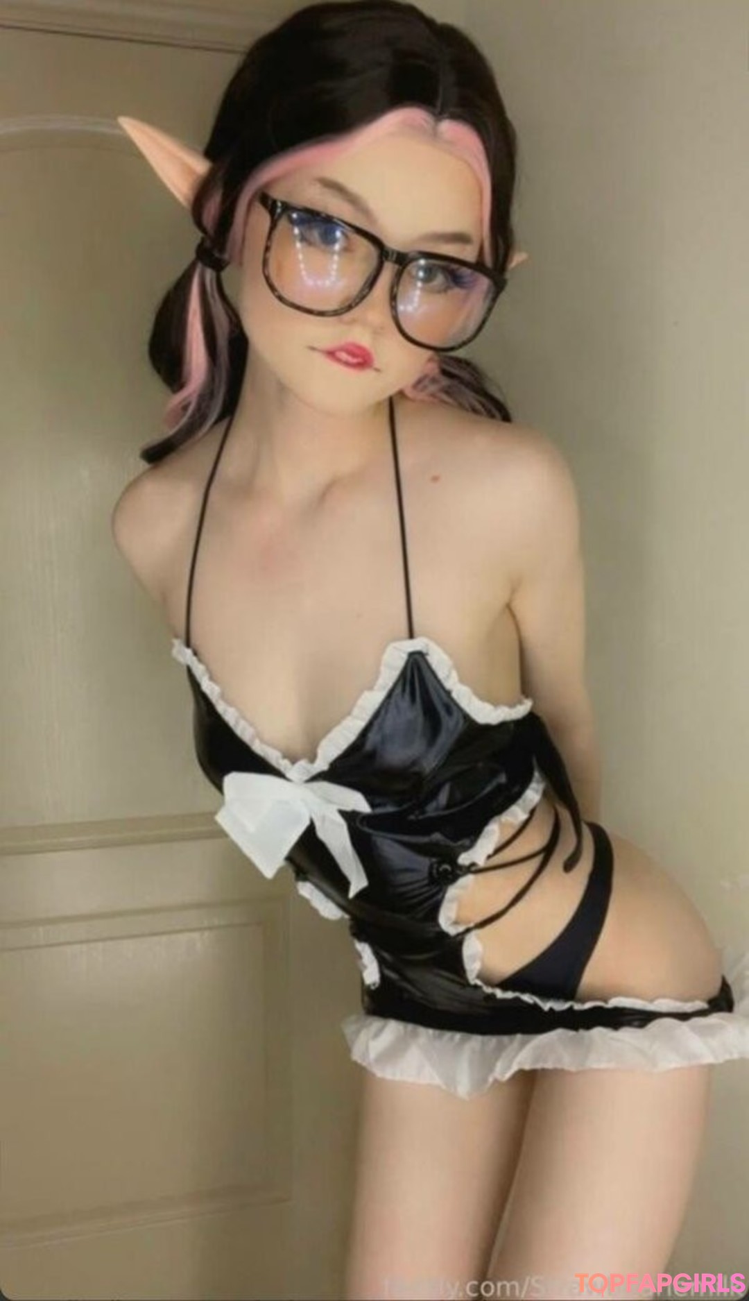Naakte gelekte OnlyFans-foto van Strawbeariemilkk #1581