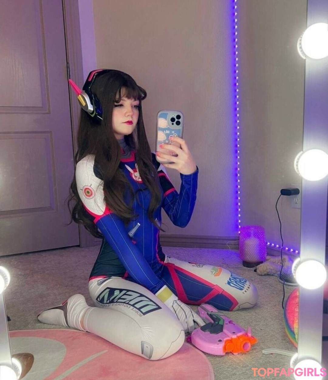 Naakte gelekte OnlyFans-foto van Strawbeariemilkk #1655