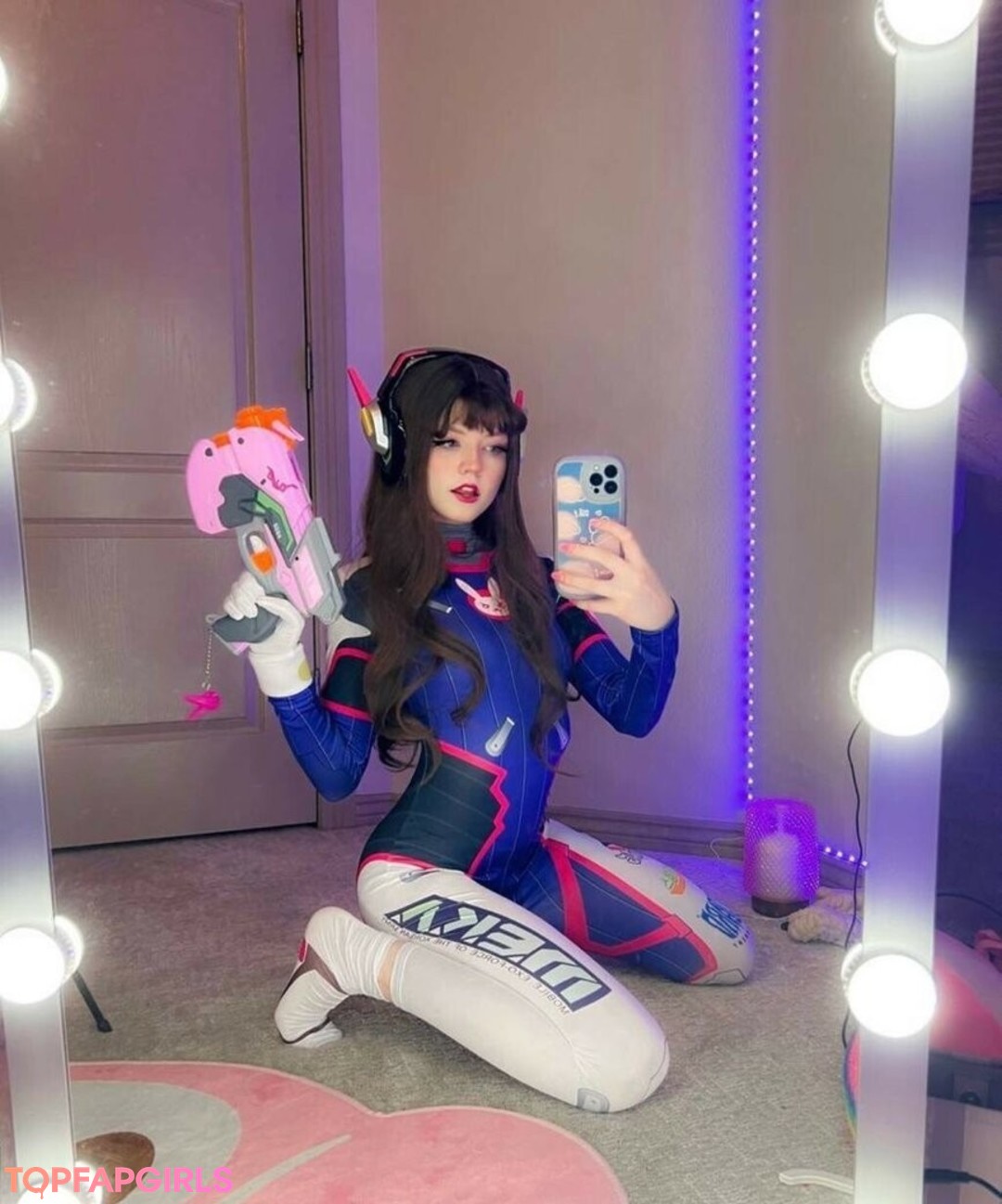 Naakte gelekte OnlyFans-foto van Strawbeariemilkk #1660