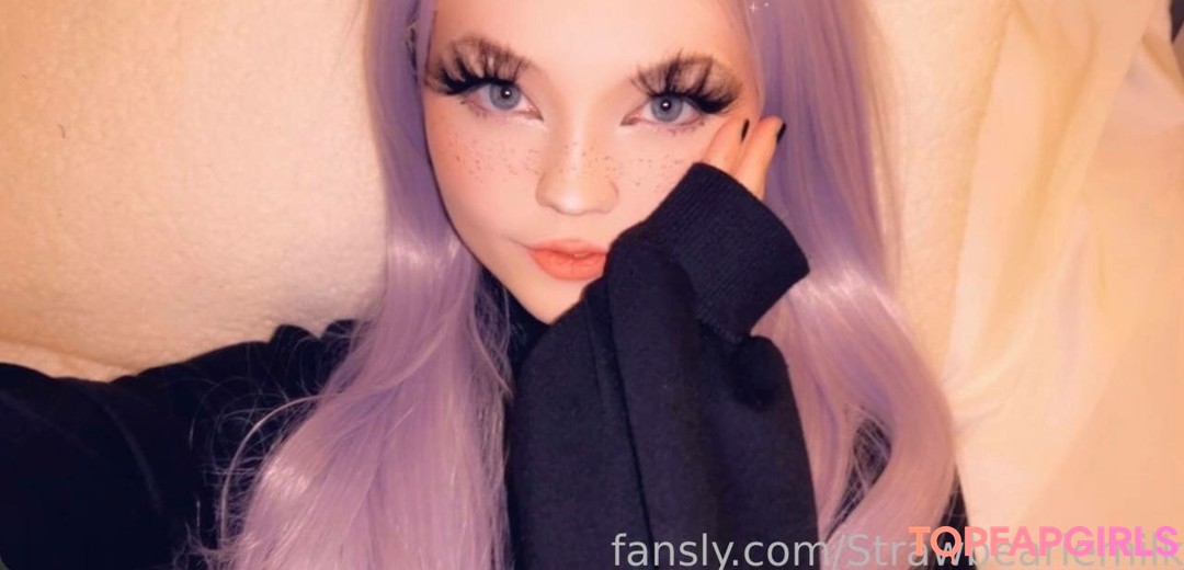 Naakte gelekte OnlyFans-foto van Strawbeariemilkk #1900