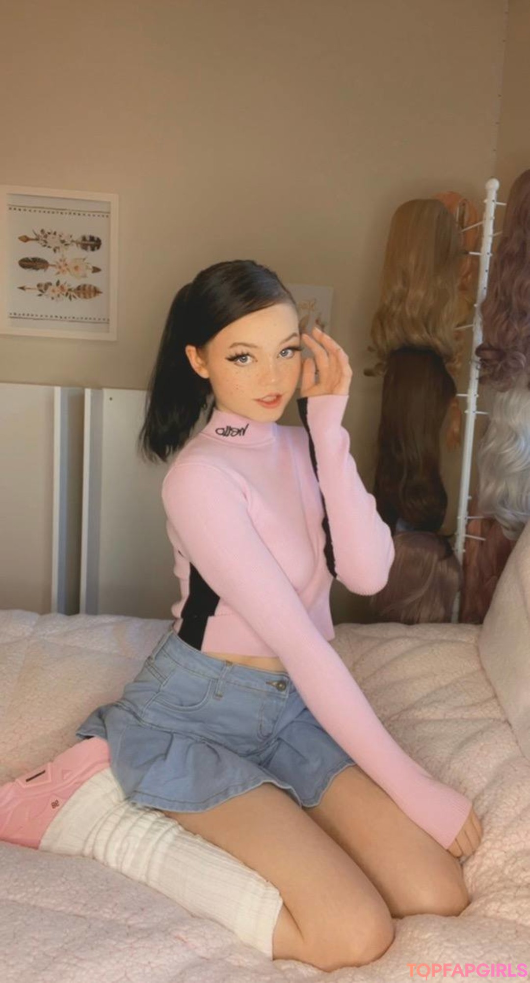 Naakte gelekte OnlyFans-foto van Strawbeariemilkk #558