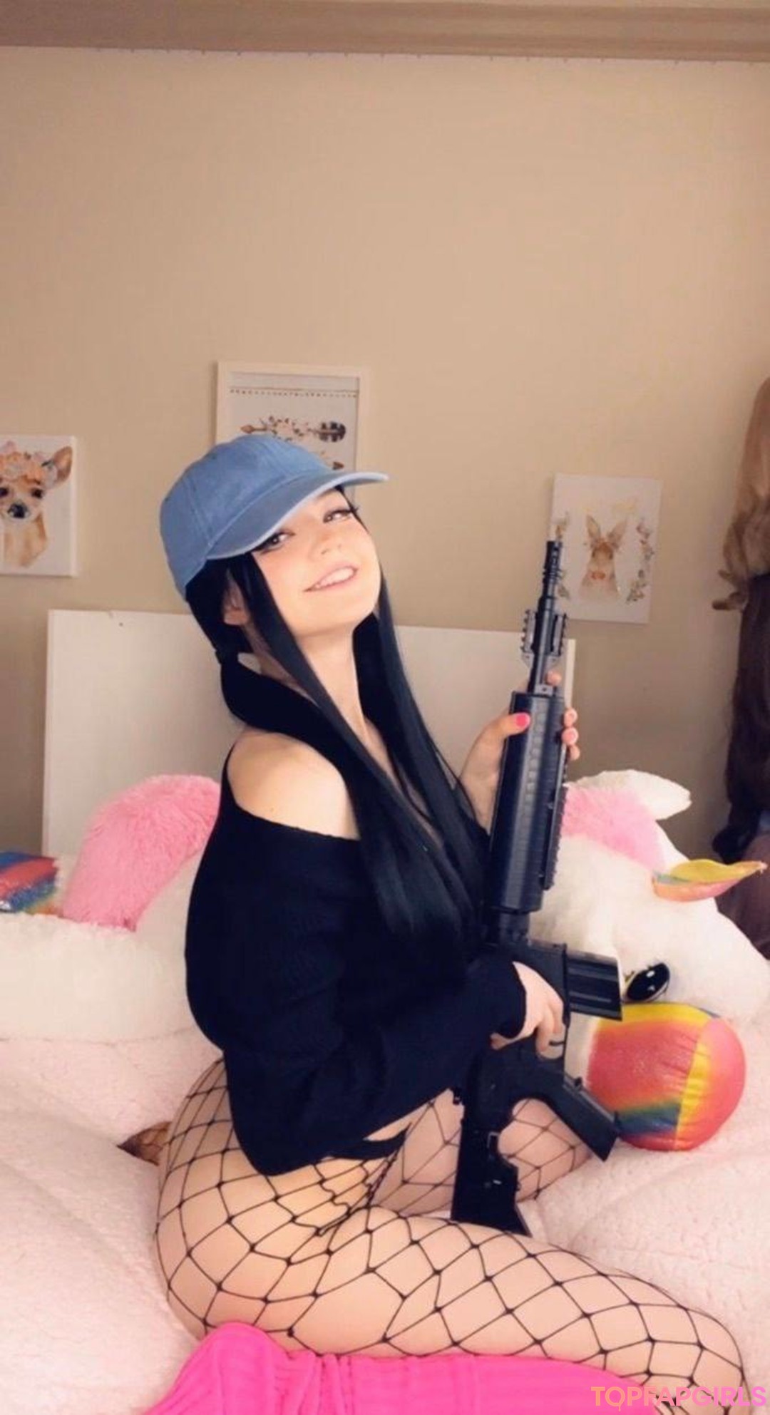 Naakte gelekte OnlyFans-foto van Strawbeariemilkk #582