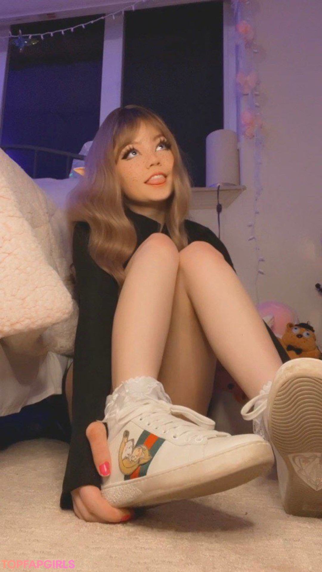 Naakte gelekte OnlyFans-foto van Strawbeariemilkk #645