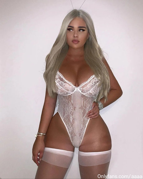 Naakte gelekte OnlyFans-foto van Anastasiya Kvitko
