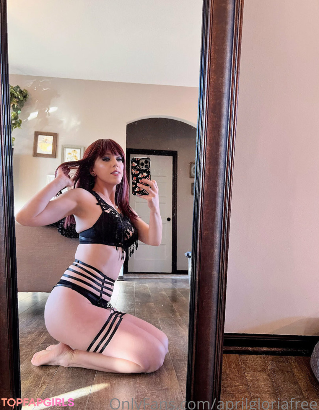 Naakte gelekte OnlyFans-foto van April Gloria #1009