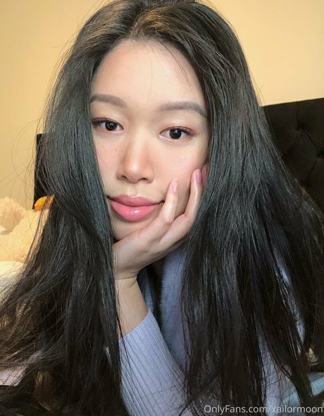 Naakte gelekte OnlyFans-foto van Xailormoon