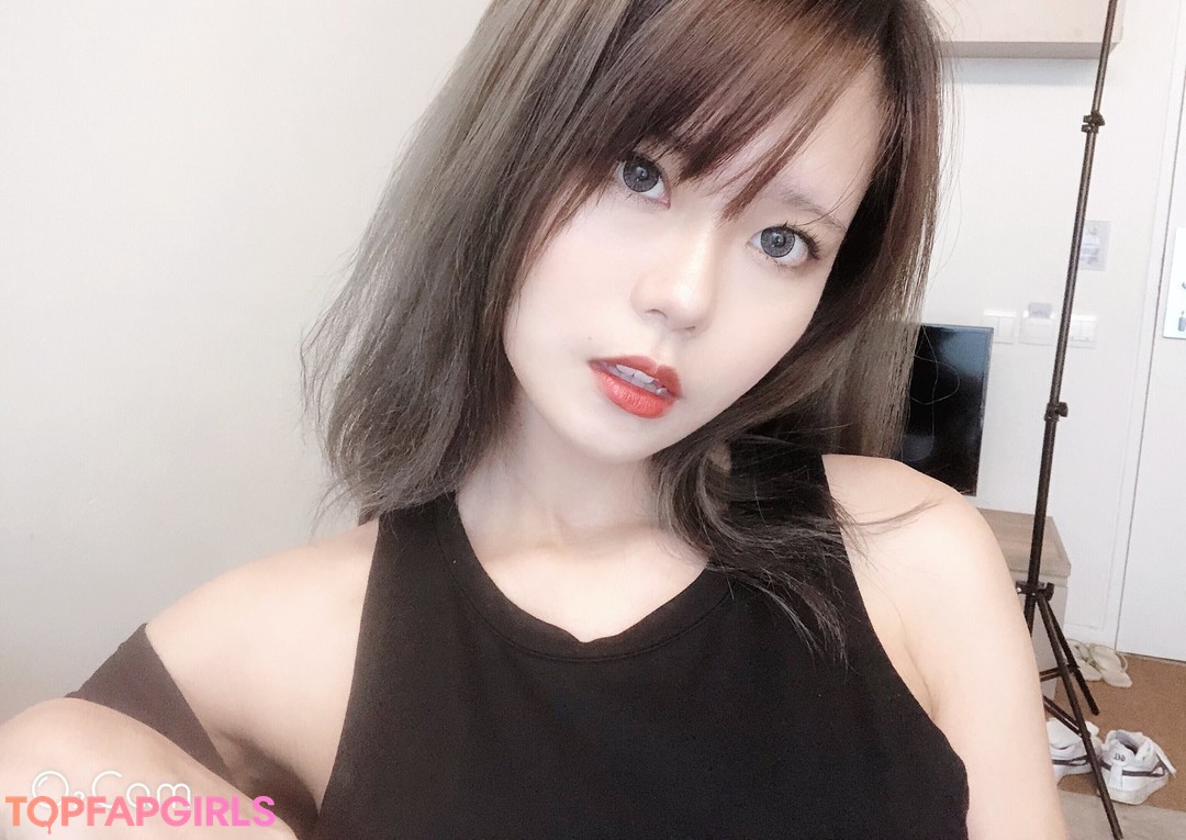 Naakte gelekte OnlyFans-foto van Yuuno #1067