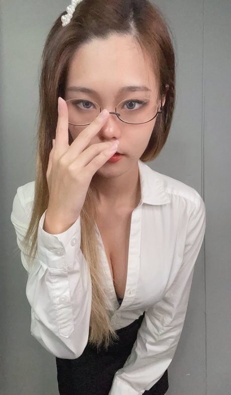 Naakte gelekte OnlyFans-foto van Yuuno