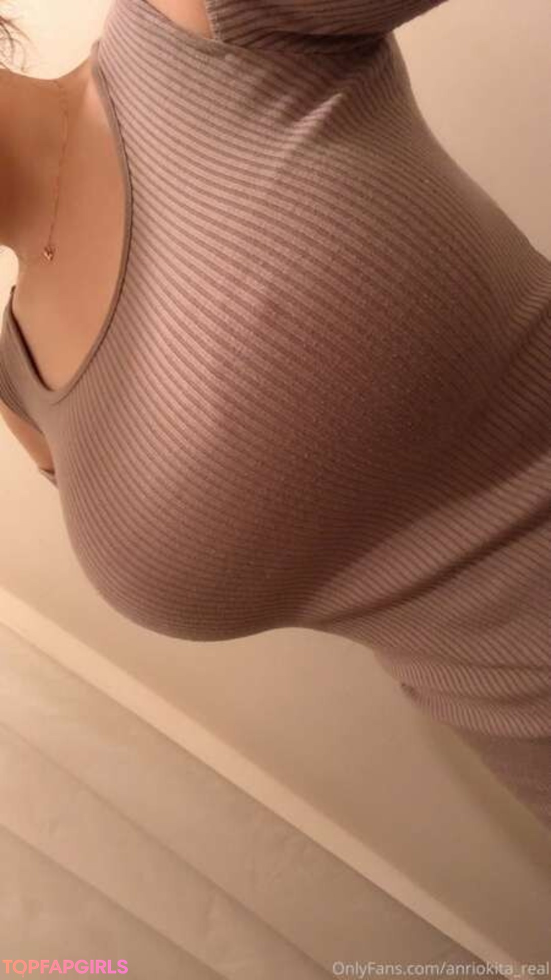 Naakte gelekte OnlyFans-foto van Anri Okita #800