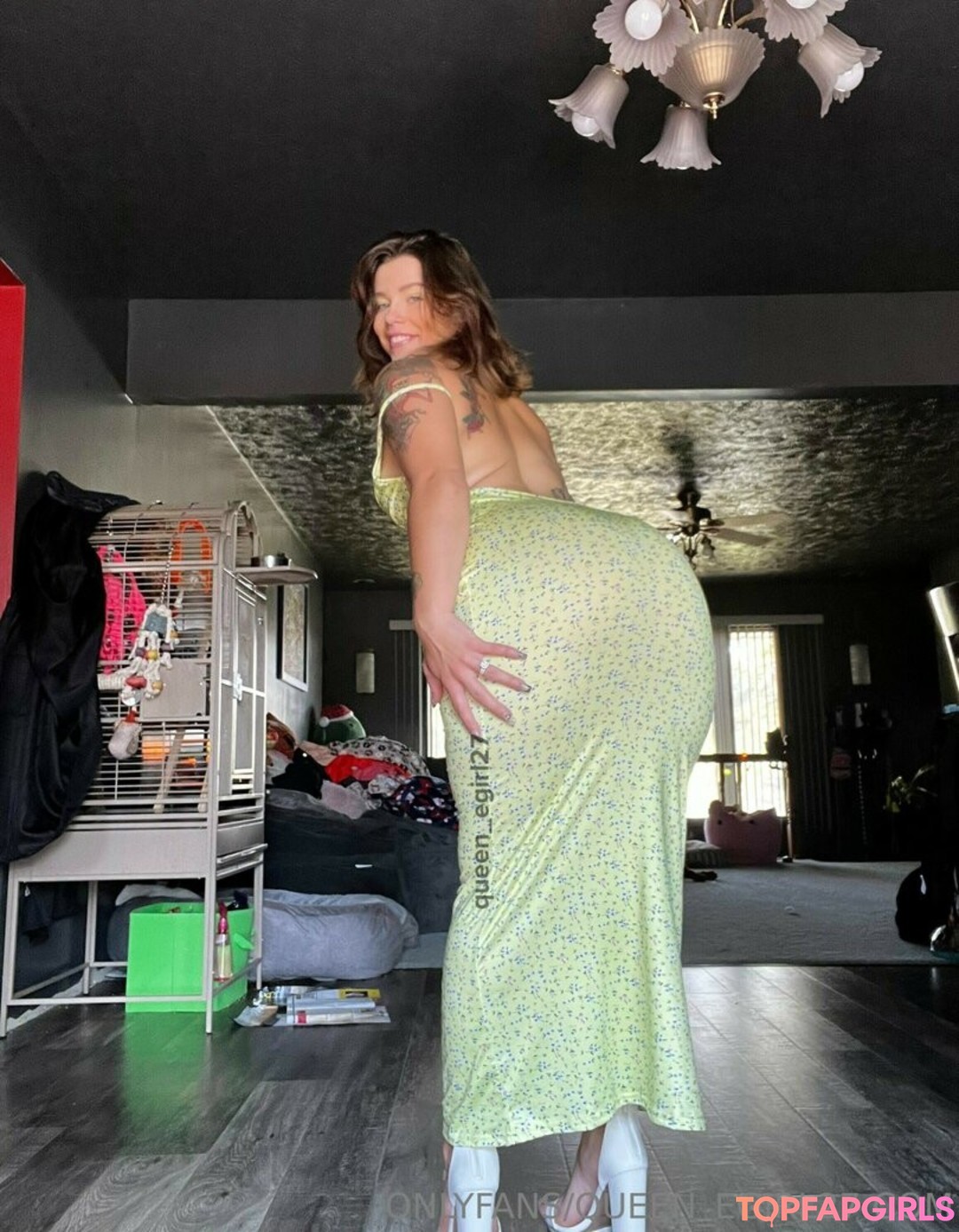 Naakte gelekte OnlyFans-foto van Queend #1948