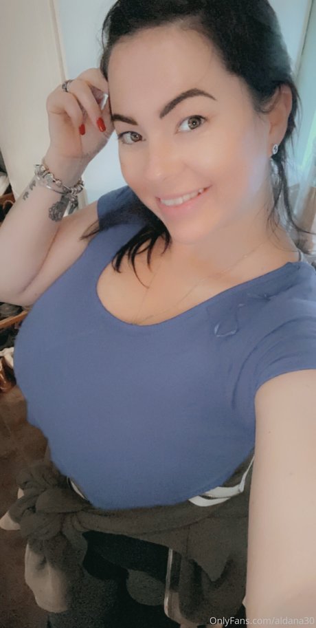 Naakte gelekte OnlyFans-foto van Rachel Aldana