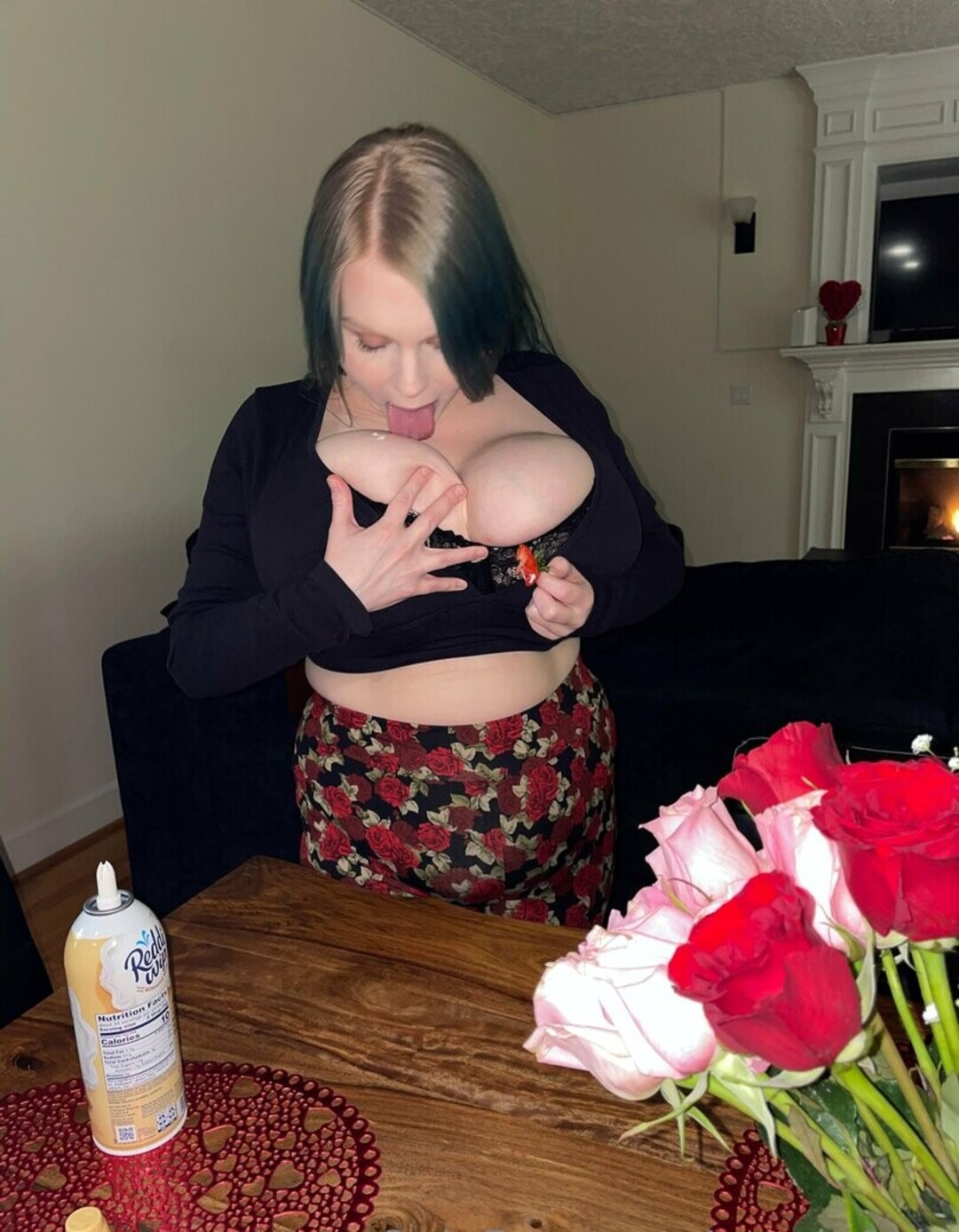 Naakte gelekte OnlyFans-foto van Cassie0pia #1195