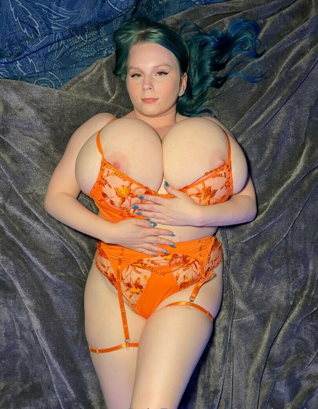 Naakte gelekte OnlyFans-foto van Cassie0pia #1469