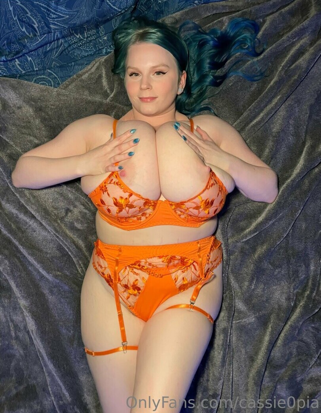 Naakte gelekte OnlyFans-foto van Cassie0pia #1471