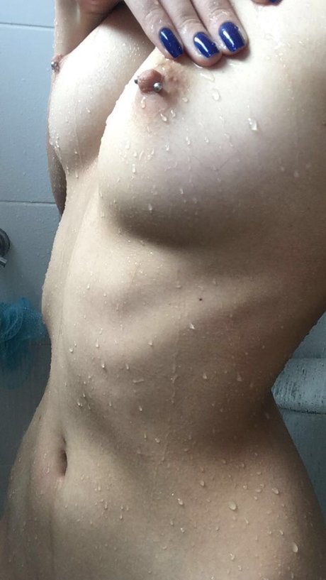 Naakte gelekte OnlyFans-foto van My Little Char