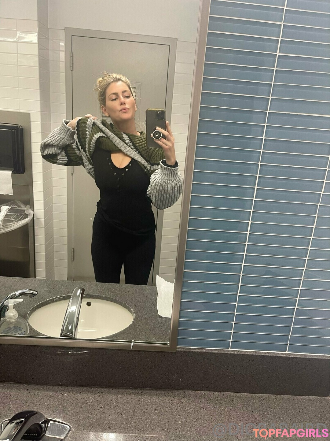 Naakte gelekte OnlyFans-foto van Diora Baird #770