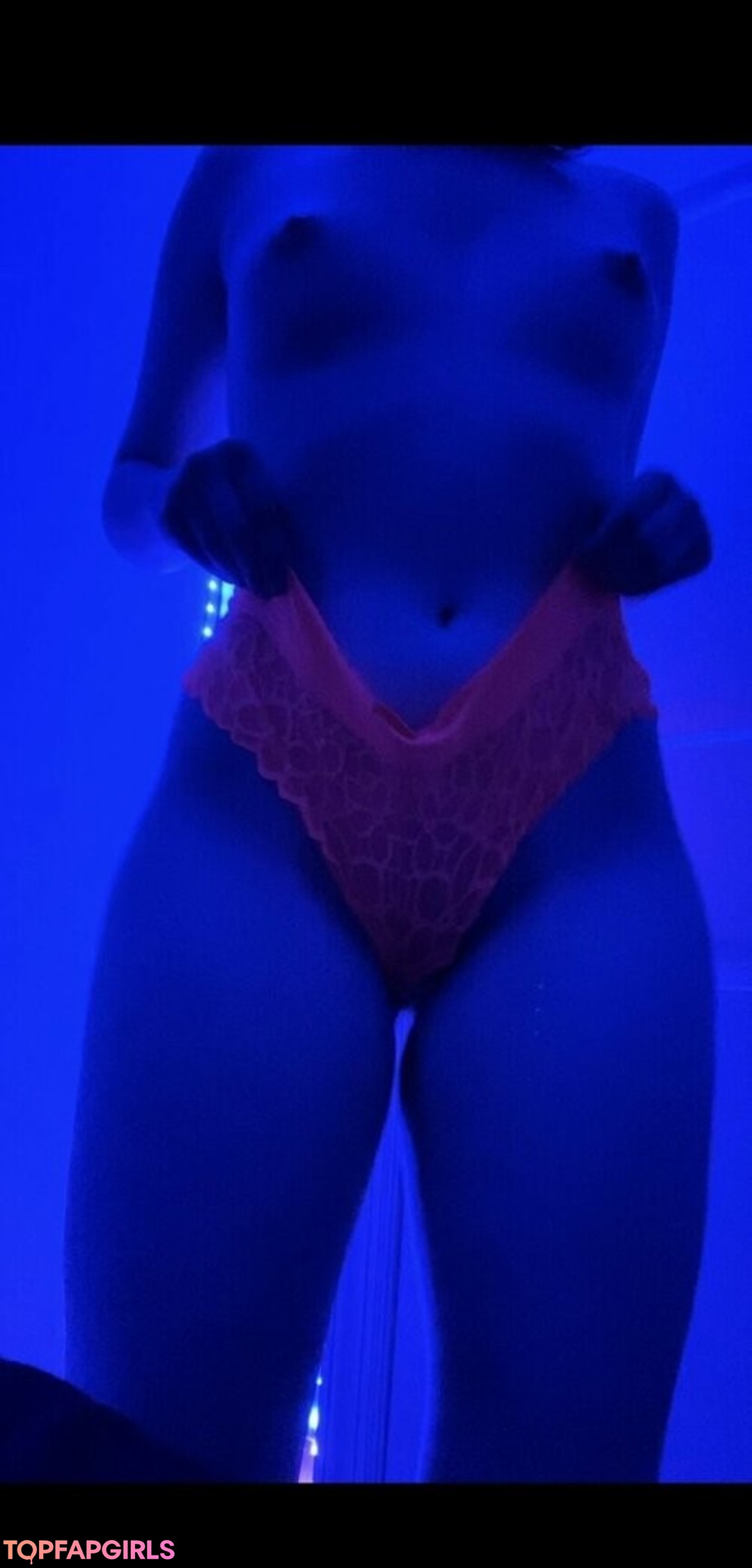 Naakte gelekte OnlyFans-foto van Liiias #1462