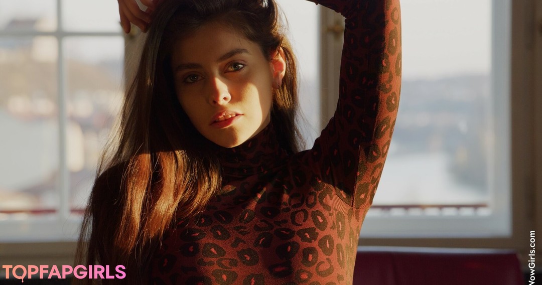 Naakte gelekte OnlyFans-foto van Alissa Foxy #1893