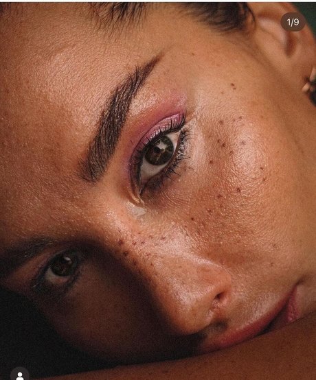 Naakte gelekte OnlyFans-foto van Angelica Anderson