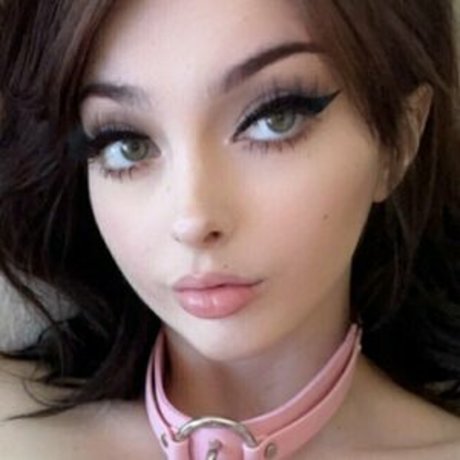 Naakte gelekte OnlyFans-foto van Ivyywaifuu