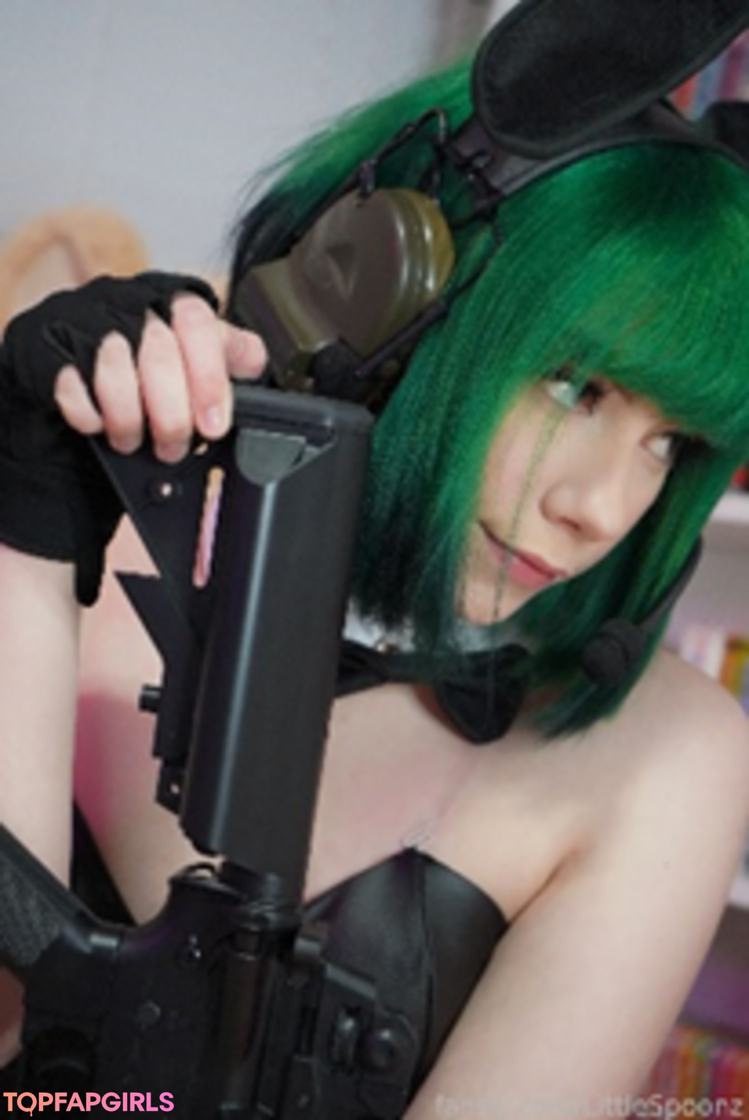 Naakte gelekte OnlyFans-foto van Little Spoonz #564